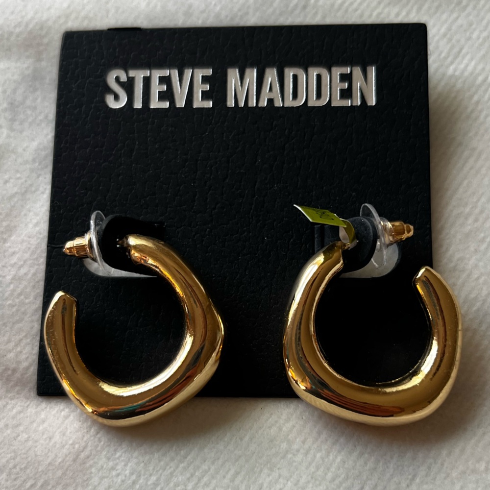 NWT Steve Madden Chunky Gold Hoop Earrings